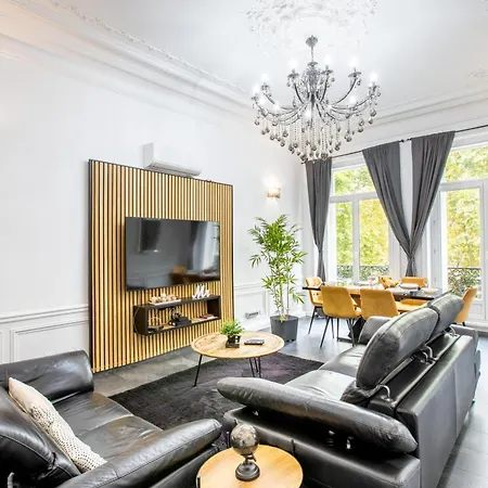 Pyramide Appartement *